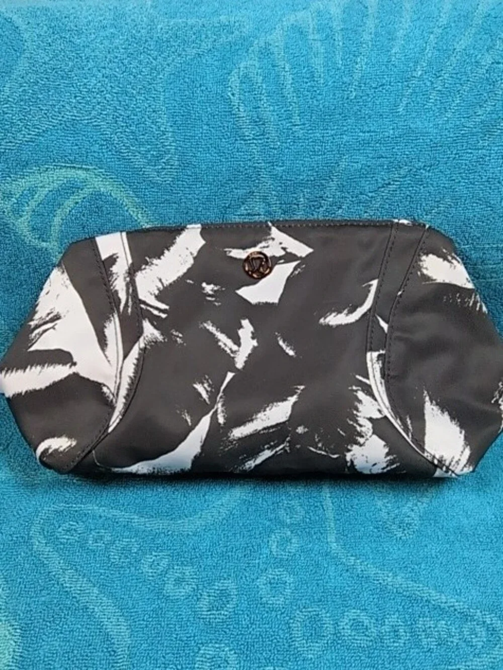 lululemon athletica compact travel